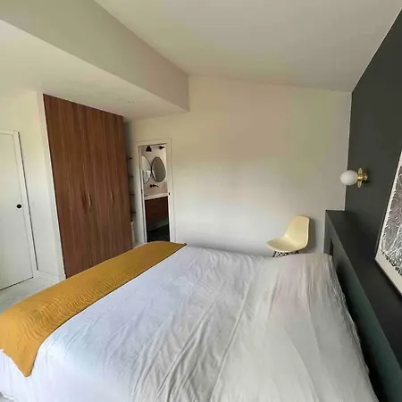 Отель Maison De Charme Au Coeur D'anglet Англе