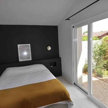 Maison De Charme Au Coeur D'anglet Англе