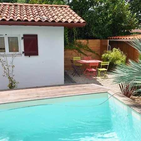 Maison De Charme Au Coeur D'anglet Отель *