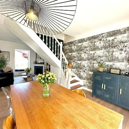 Maison De Charme Au Coeur D'anglet Отель Англе
