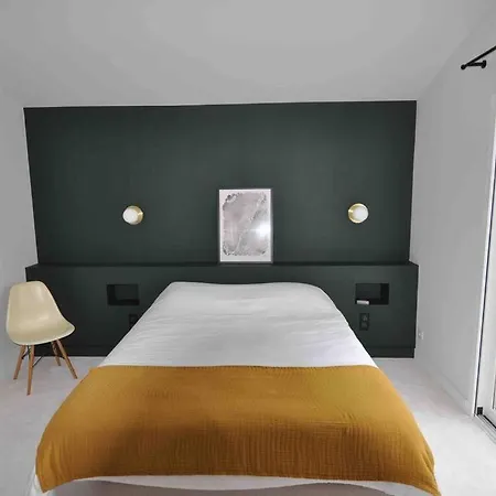 Maison De Charme Au Coeur D'anglet Англе